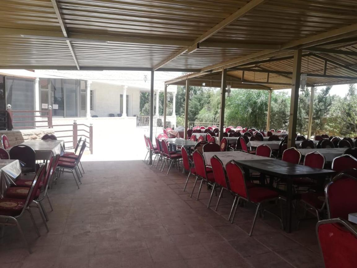 Madaba Camp Resort エクステリア 写真